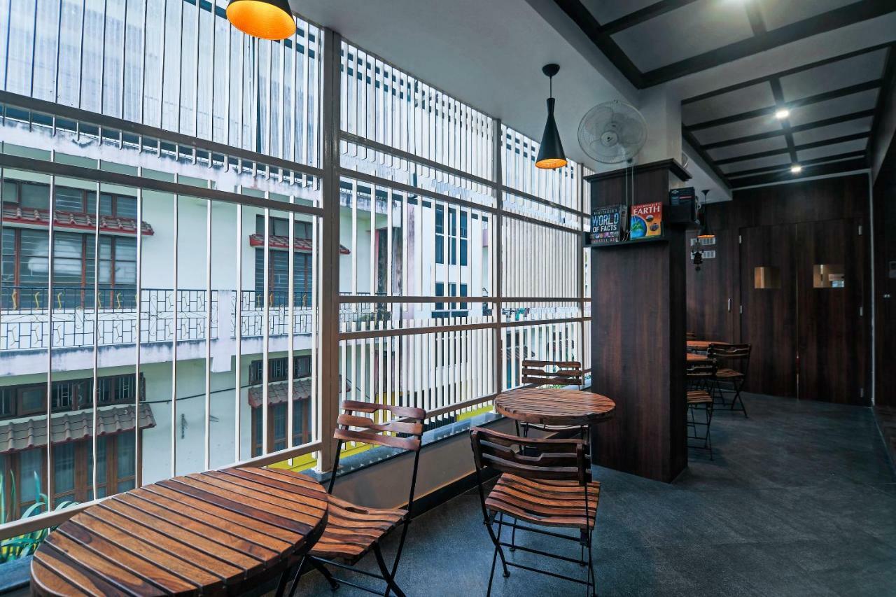 Hotel Gulmohar Grand Jorhāt Eksteriør bilde